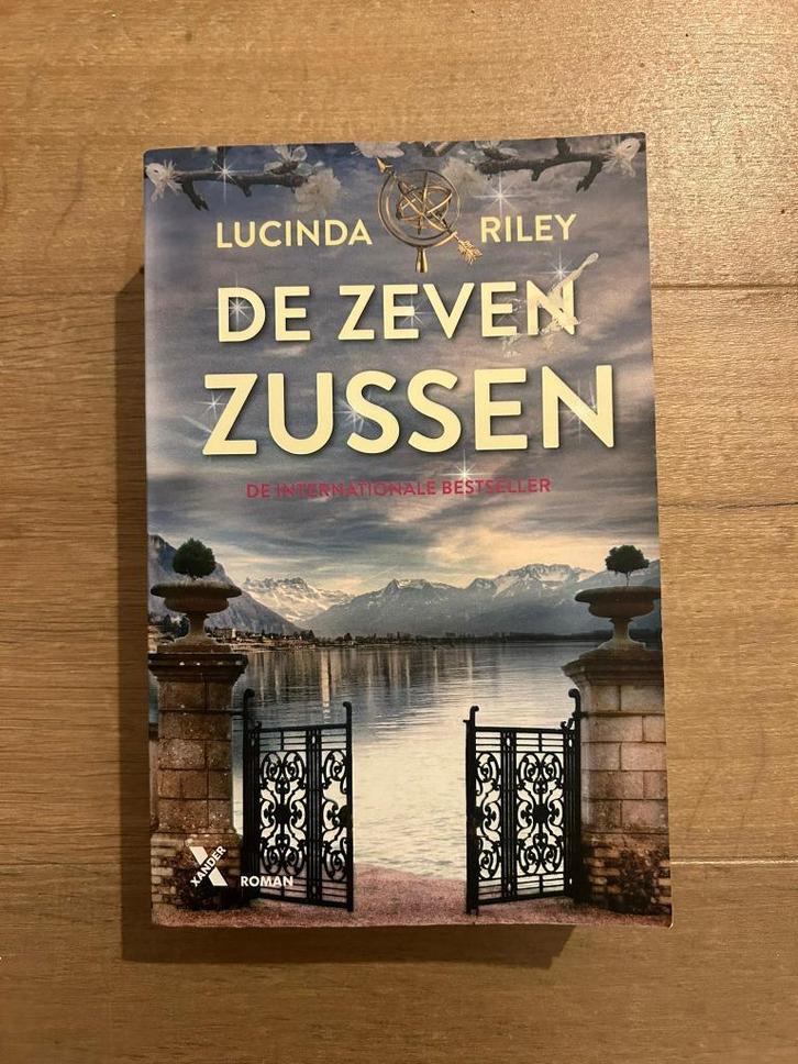 De zeven zussen - Lucinda Riley, Boeken, Literatuur, Gelezen, Amerika, Ophalen of Verzenden