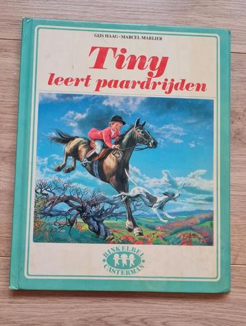 Tiny leert paardrijden - 1976