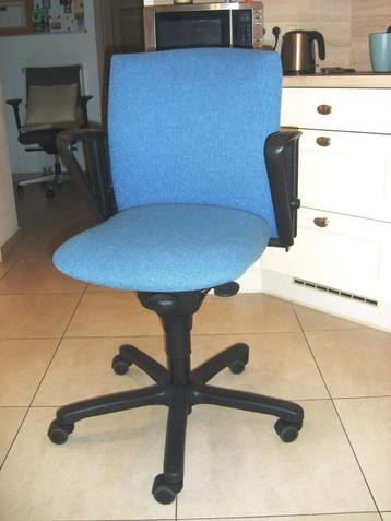 Chaise de bureau qualite pro beschikbaar voor biedingen