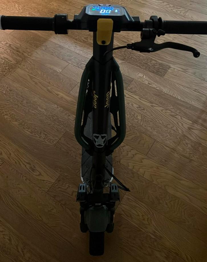 Jeep 2XE Adventurer Elektrische Step Met Richtingaanwijzers, Fietsen en Brommers, Steps, Zo goed als nieuw, Elektrische step (E-scooter)
