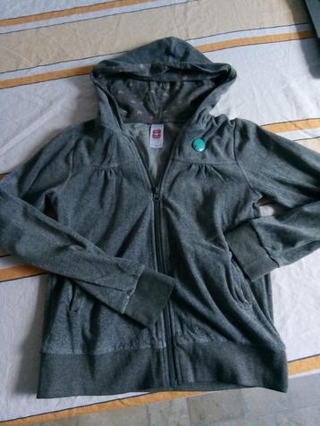 Verschillende vestjes, meisjes, maat 146 beschikbaar voor biedingen