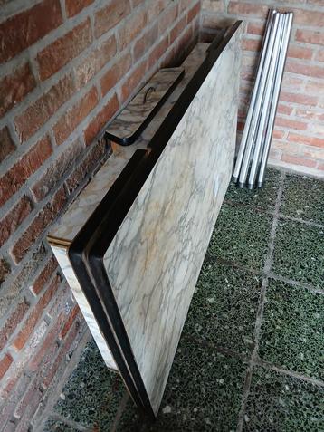 Formica keukentafel. beschikbaar voor biedingen