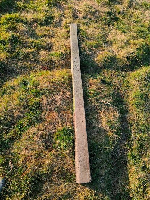 Betonnen weidepalen 2,20m, Tuin en Terras, Palen, Balken en Planken, Zo goed als nieuw, Ophalen