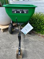 Getrokken strooier 80kg, Tuin en Terras, Hand-tuingereedschap, Ophalen, Gebruikt, Overige soorten, John Deere