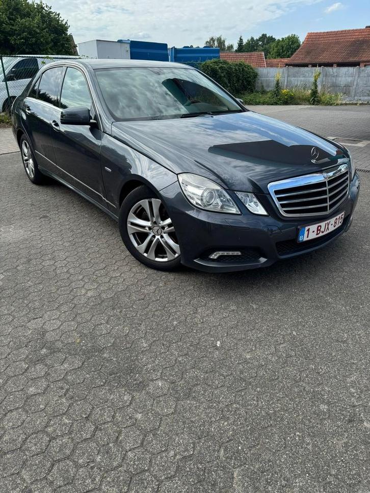 Mercedes-Benz e220d Avantgarde, Autos, Mercedes-Benz, Particulier, Classe E, Airbags, Air conditionné, Alarme, Bluetooth, Ordinateur de bord