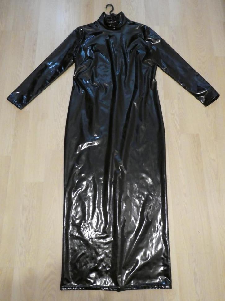 Jurk Lak PVC Zwart Smal, Kleding | Dames, Jurken, Nieuw, Zwart, Ophalen of Verzenden