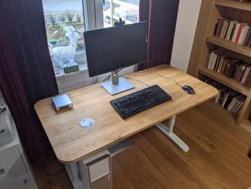 Bekant Desk + Alex Kasten + Plankenpakket beschikbaar voor biedingen