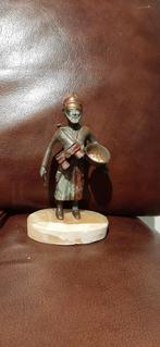 Antiek bronzen beeldje van een koophandelaar, Ophalen of Verzenden