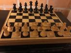 Schaakspel houten bord en houten schaakstukken., Hobby en Vrije tijd, Ophalen, Zo goed als nieuw