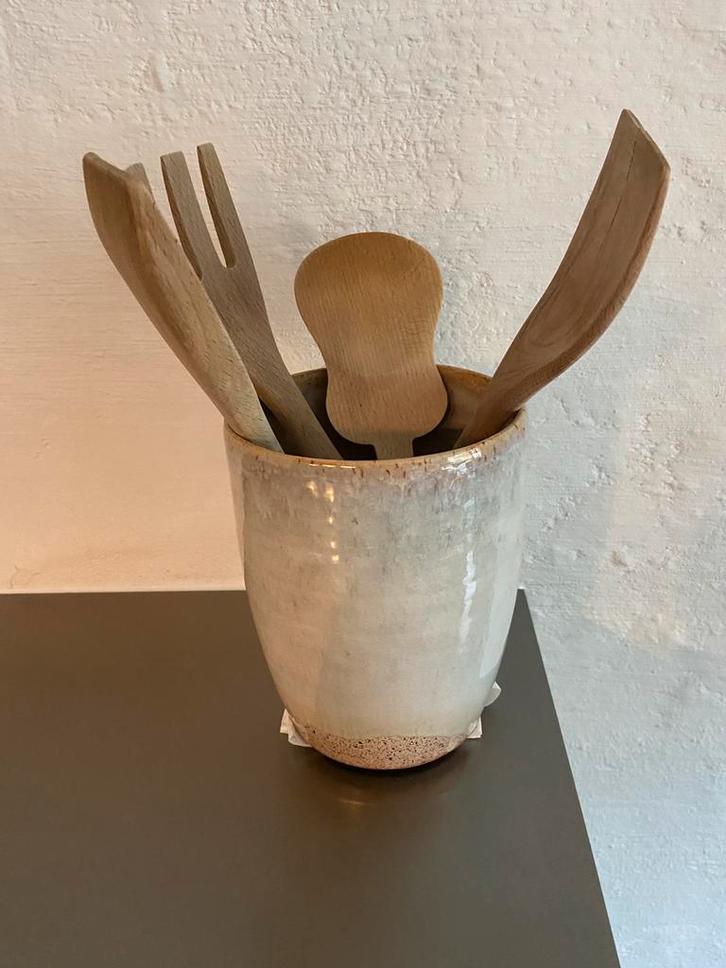 Handgemaakte keramieken lepelpot Spots & Speckles, Huis en Inrichting, Keuken | Bestek, Ophalen of Verzenden