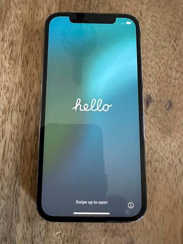 Iphone 12 Pro 256 GB in perfecte staat met lederen hoesje beschikbaar voor biedingen