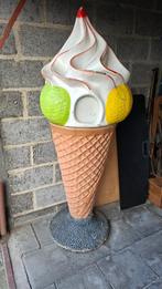 Grote reclame / vuilisbak ijshoorn, Ophalen, IJs