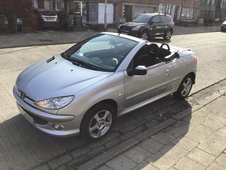Peugeot 206 cabrio 1.6 16V bij 2005 goede staat,LEZ, Auto's, Peugeot, Particulier, Benzine, Euro 3, Cabriolet, 2 deurs, Handgeschakeld