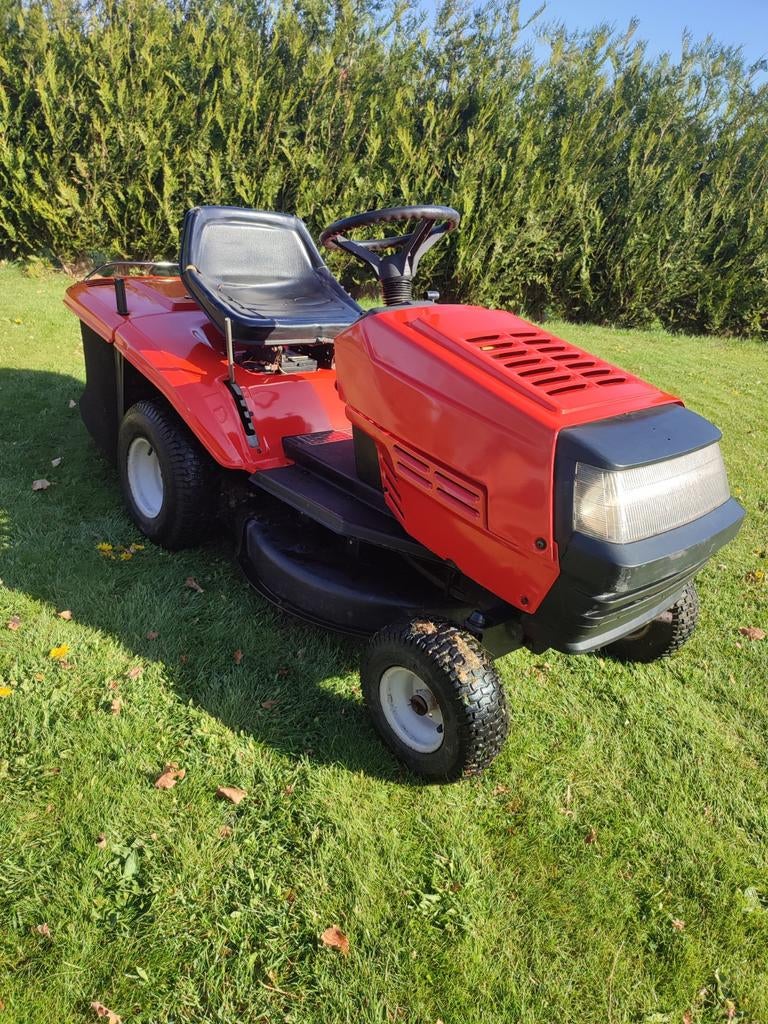 Zitmaaier briggs and stratton motor, Jardin & Terrasse, Tondeuses autoportées, Enlèvement, Utilisé, Démarrage électrique, 90 à 120 cm