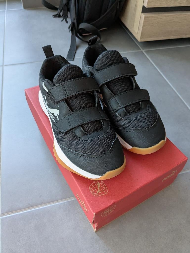 puma varion 2 jr  maat 34,5 sportschoen, Enfants & Bébés, Vêtements enfant | Chaussures & Chaussettes, Garçon ou Fille, Enlèvement ou Envoi