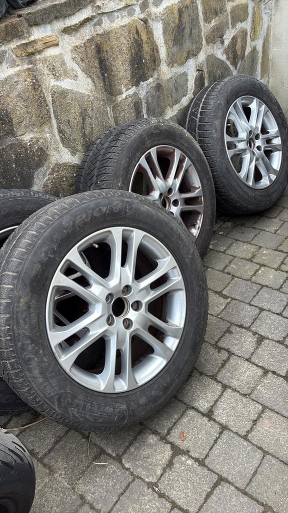Volvo xc60 winterbanden met velgen, Autos : Pièces & Accessoires, Pneus & Jantes, Enlèvement ou Envoi, Pneus hiver, Jante(s)