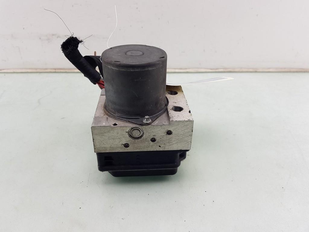 BLOC ABS (FREINS ANTI-BLOCAGE) Audi Q5 (8RB), Autos : Pièces & Accessoires, Robert Bosch AG, Audi, Utilisé, Robert-Bosch-Allee 1
74232  Abstatt, DE