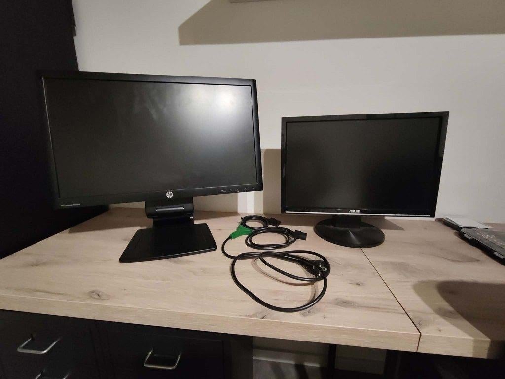 2 écrans ordi (HP 58cm et Asus 49cm) + câble, Informatique & Logiciels, Pc & Câble réseau, Enlèvement, Utilisé