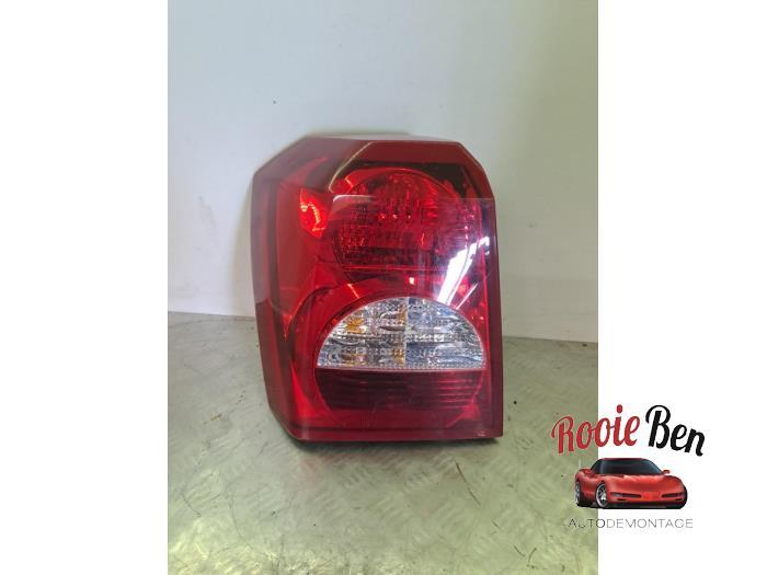 Feu arrière gauche d'un Dodge Caliber, Autos : Pièces & Accessoires, Éclairage, Dodge, Utilisé, 3 mois de garantie, Enlèvement ou Envoi