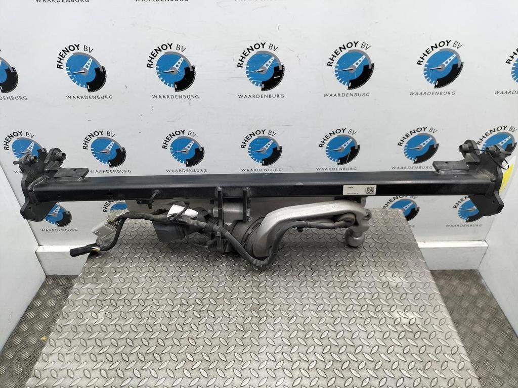 FORD KUGA ACTIVE TREKHAAK 2025, Stiba membre