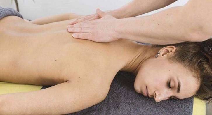 Massage sur liège uniquement  pour femme, Services & Professionnels, Bien-être | Masseurs & Salons de massage