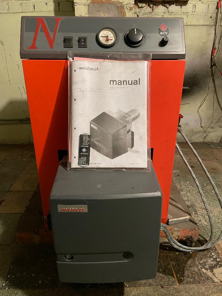 Mazoutketel en Weishaupt brander, Ophalen, Zo goed als nieuw, Cv-ketel of Combi-ketel, Hoog rendement (Hr)