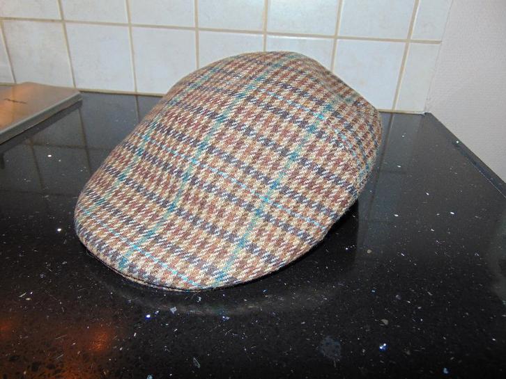 Pet/ flat cap met wol in nette staat, Kleding | Heren, Hoeden en Petten, Gedragen, Pet, 58 of 59 cm (L, 7¼ of ⅜ inch), Ophalen of Verzenden