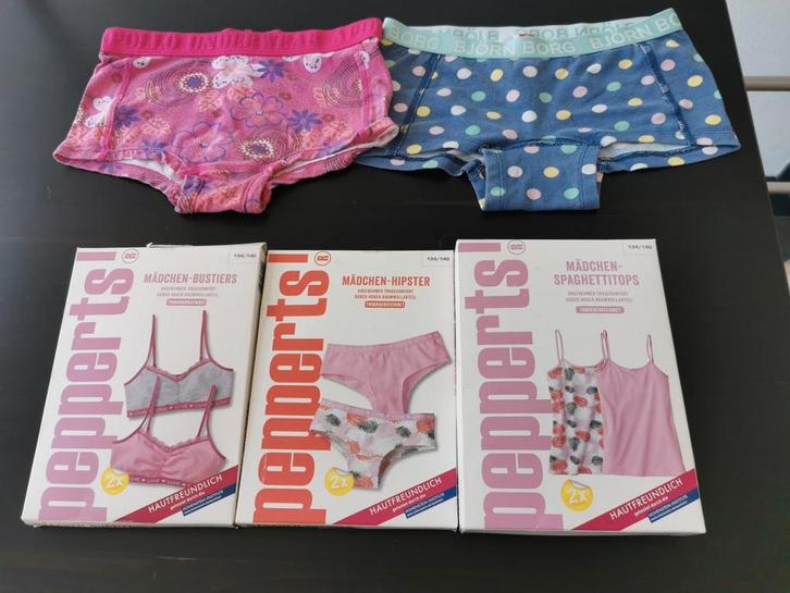 Pakket nieuw ondergoed meisje 134-140 NIEUW, Kleding | Heren, Ondergoed, Ophalen of Verzenden
