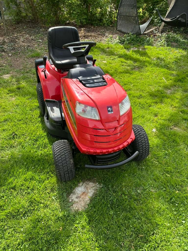 Tracteur tondeuse 84, Jardin & Terrasse, Enlèvement, Comme neuf, Démarrage électrique, Moins de 90 cm