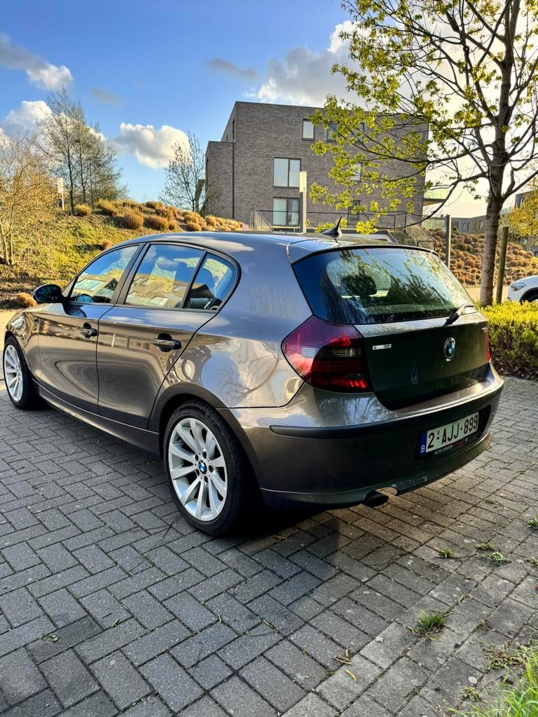 Bmw 118d, Autos, BMW, Particulier, Série 1, ABS, Airbags, Air conditionné, Alarme, Climatisation automatique, Bluetooth, Ordinateur de bord
