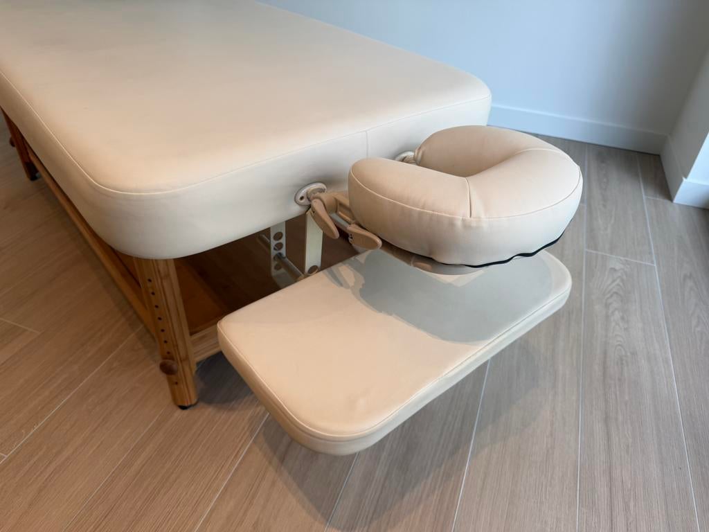Table de massage Oakworks, Sports & Fitness, Enlèvement, Utilisé, Table de massage