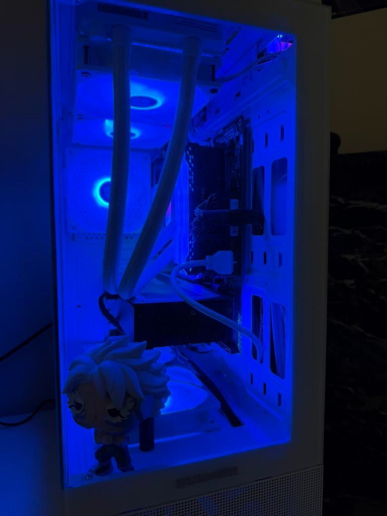 Gaming pc - computer, Ophalen of Verzenden, Zo goed als nieuw, Gaming, SSD