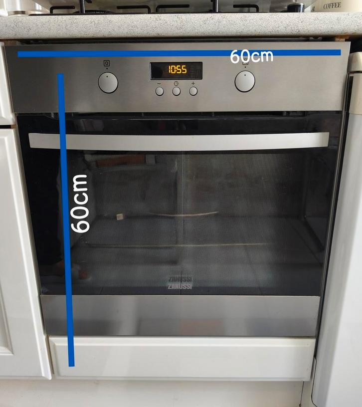 Four multifonction à air pulsé pyrolyse Zanussi, Electroménager, Fours, Enlèvement