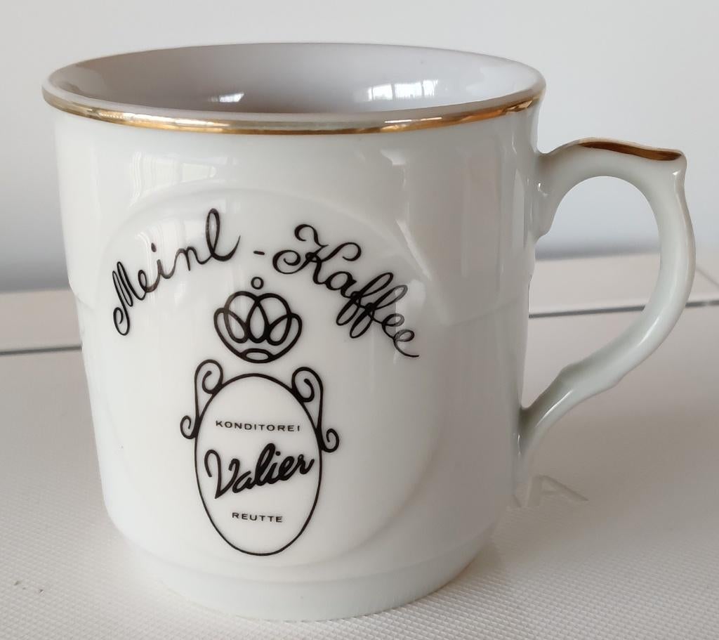 Koffie mok, Huis en Inrichting, Keuken | Servies, Zo goed als nieuw, Kop(pen) en/of Schotel(s), Porselein, Ophalen of Verzenden