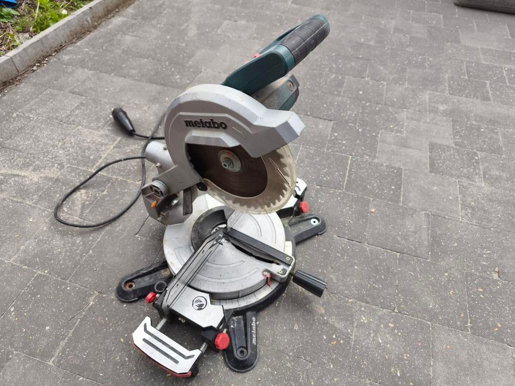 Metabo verstekzaag  216mm diameter zaag, Ophalen