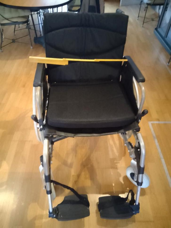 Extra brede rolstoel, Diversen, Rolstoelen, Ophalen