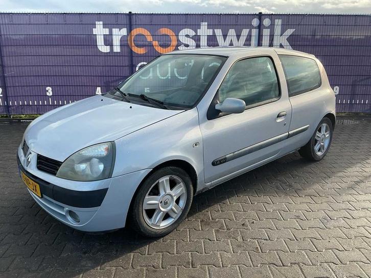 2004 - Renault - Clio - 1.4-16V Dynam. Confortable. - Voitur, Autos, Renault, Entreprise, Clio, Essence, Euro 3, Hatchback, Occasion