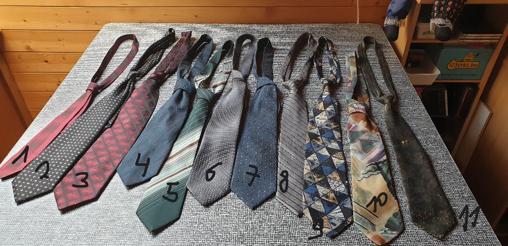 Stropdassen aan 2 euro, Ophalen of Verzenden, Zo goed als nieuw, Met patroon