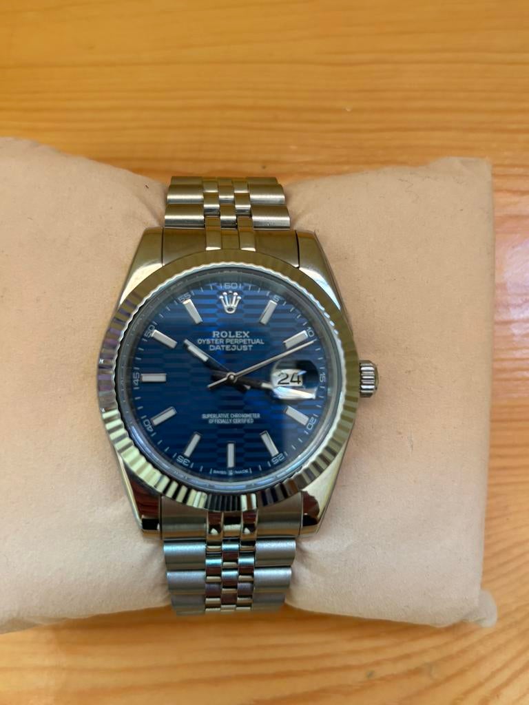 Rolex date just bleu neuve, Enlèvement, Comme neuf, Rolex