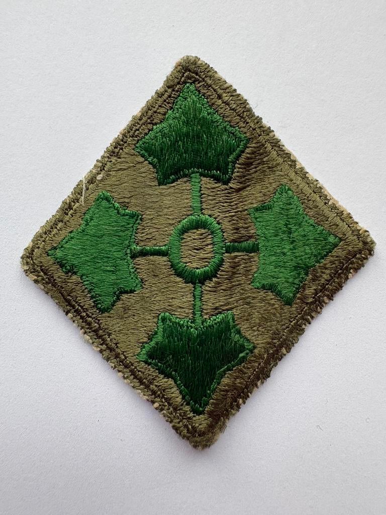 WW2 US 4th Infantry Division “Ivy Division” Shoulder Patch, Collections, Enlèvement ou Envoi