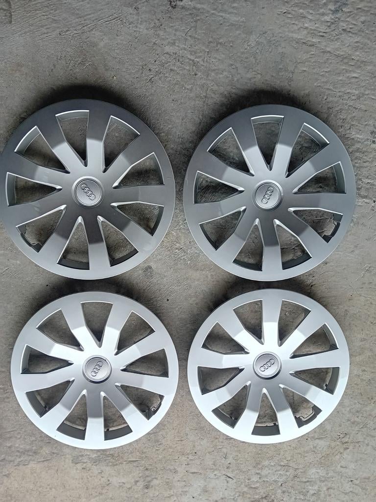 Enjoliveurs, Autos : Divers, Enjoliveurs, Enlèvement