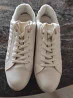 witte damessneakers, Wit, Ophalen of Verzenden, Zo goed als nieuw, Sneakers