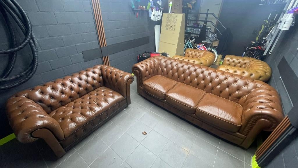 2X canapés Chesterfield 5 places, Enlèvement, Cuir