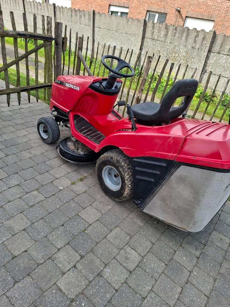 Zitmaaier honda, Ophalen