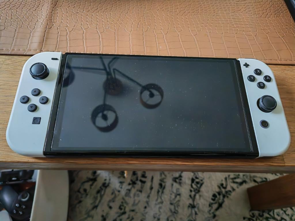 Switch Oled Tinfoll, Consoles de jeu & Jeux vidéo, Consoles de jeu | Nintendo Switch, Enlèvement, Switch OLED