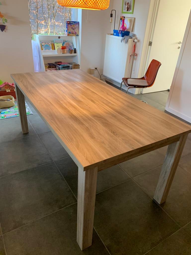 Table à manger en bois, Enlèvement, Comme neuf