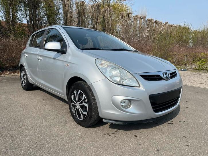 Hyundai i20 - 1.2 essence - 184000km - 77ch, Autos, Hyundai, Particulier, i20, Vitres électriques, Essence, Euro 4, 5 portes, Boîte manuelle