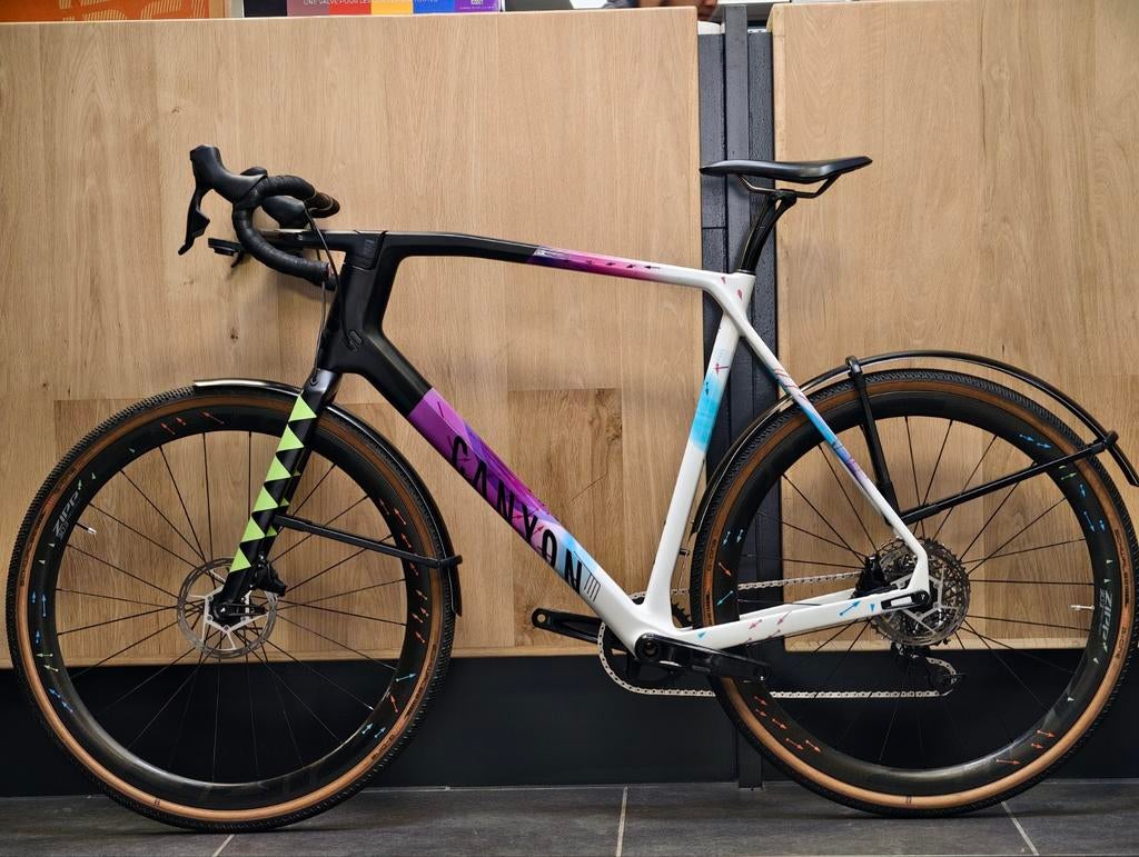 Vélo Gravel canyon Grail CF SL CSR

Full carbone, Enlèvement, Carbone