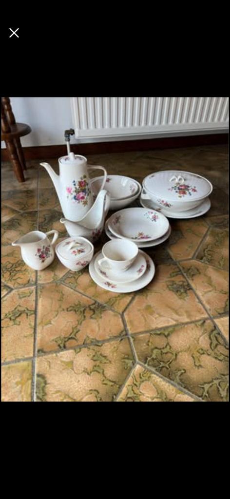 Compleet servies van bosh, Ophalen