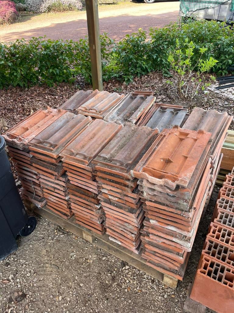 Partij dakpannen, Ophalen, Zo goed als nieuw, Rood, Dakpannen